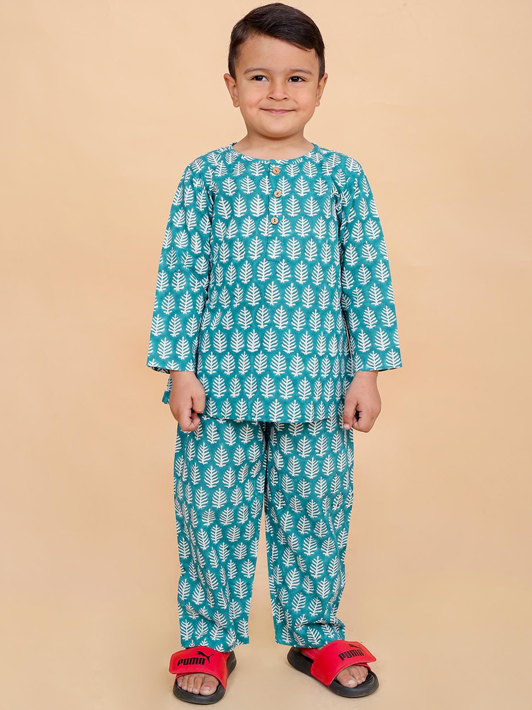 

BAESD Boys Conversational Printed Pure Cotton Night suit, Green