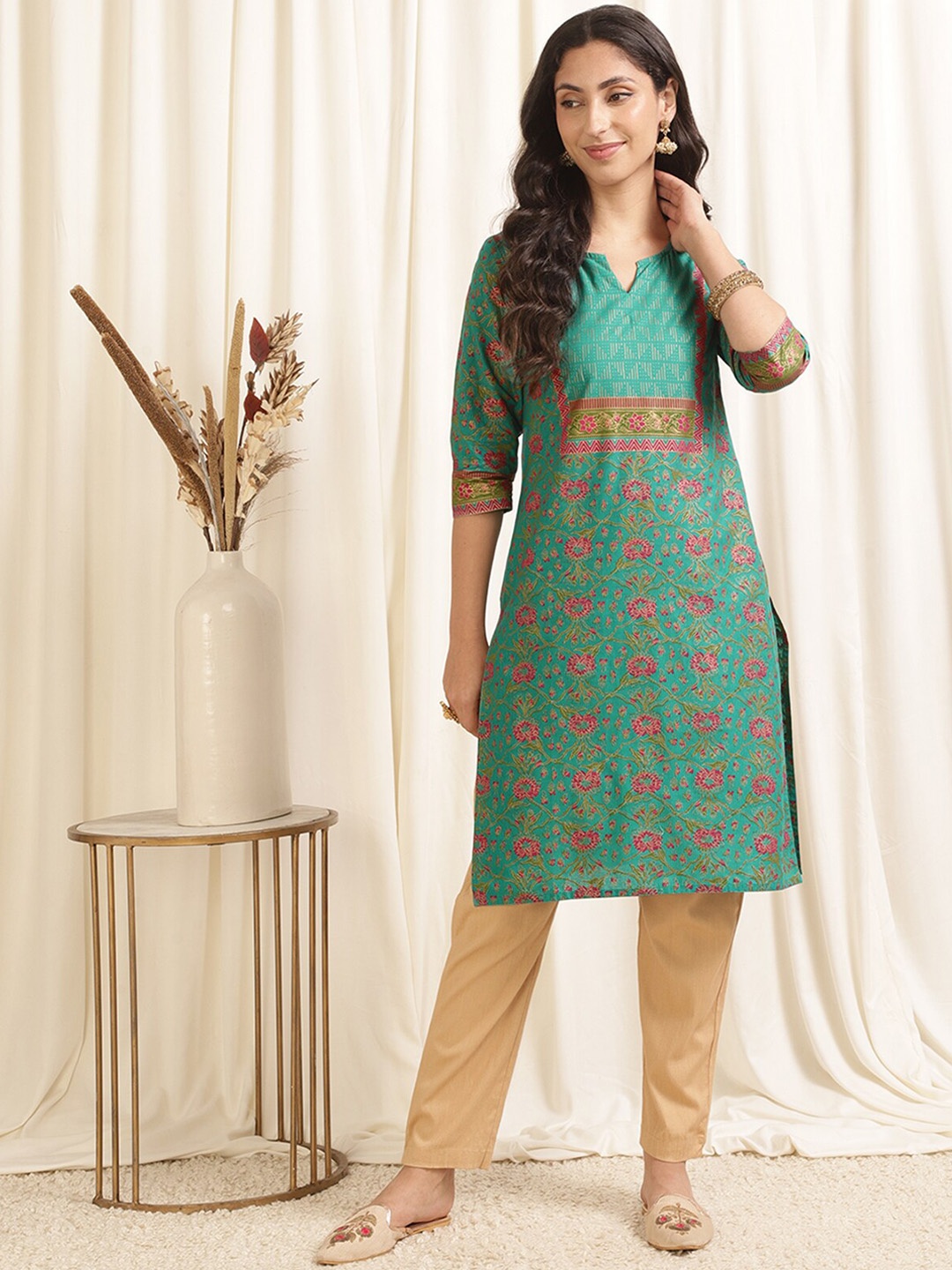 

Rangita Floral Printed Pure Cotton Kurta, Green