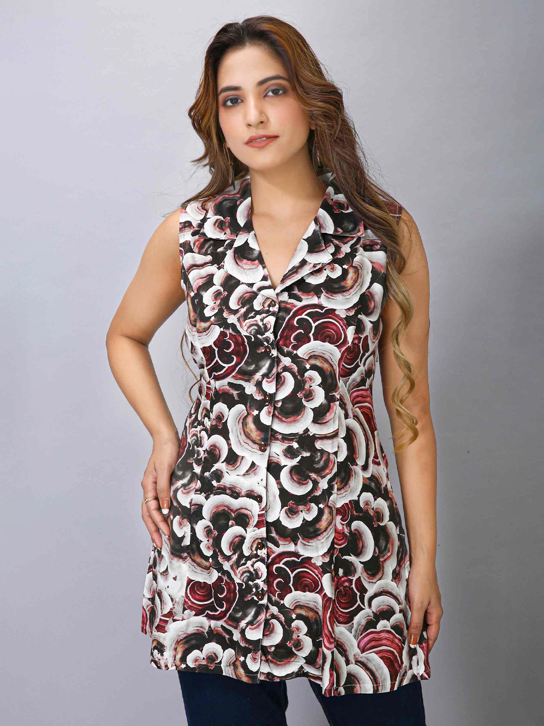

MAIYEE Floral Printed Sleeveless Top, Brown