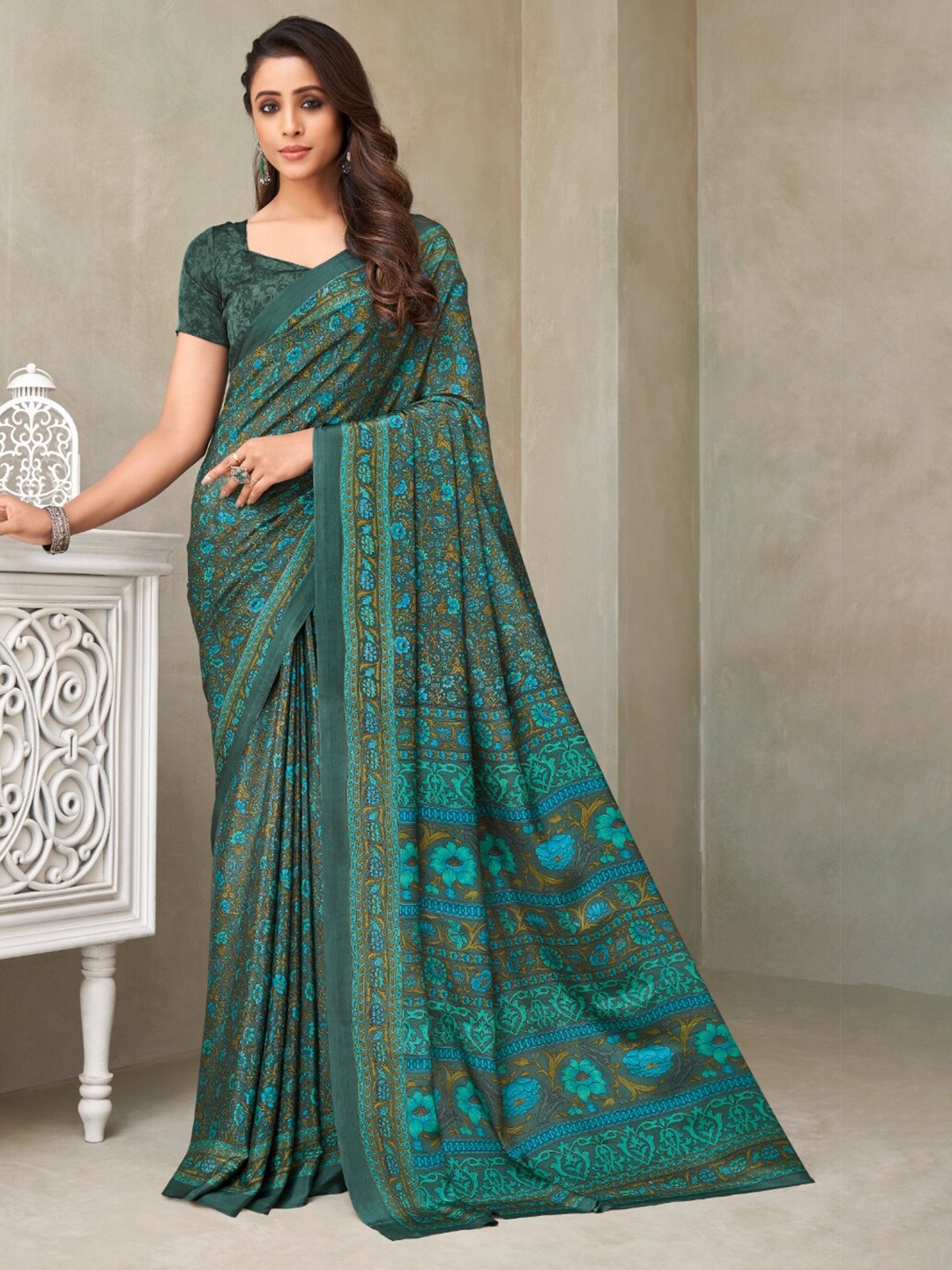 

Reboot Fashions Ethnic Motifs Pure Crepe Saree, Teal