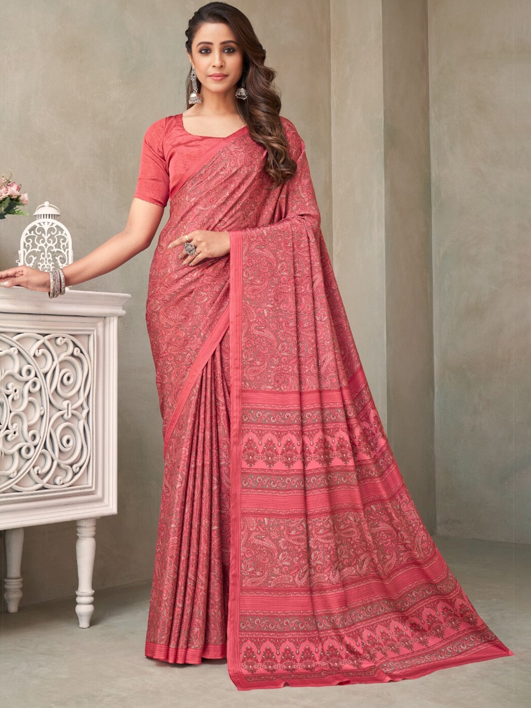 

Reboot Fashions Floral Pure Crepe Saree, Pink