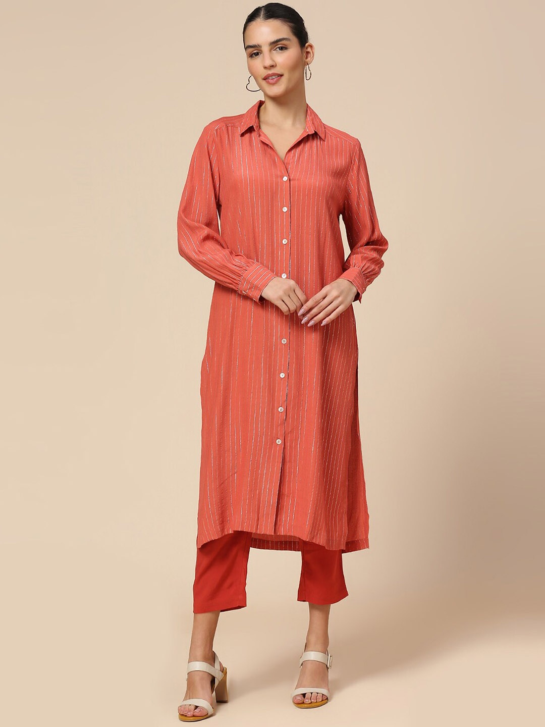 

Modern Indian by CHEMISTRY Shirt Collar Long Sleeves Striped Regular Kurta with Trousers, Rust