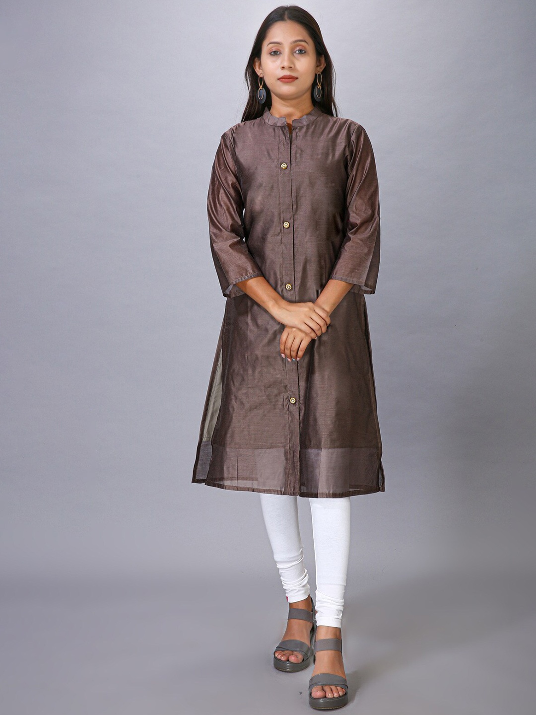 

MAIYEE Mandarin Collar Three-Quarter Sleeves Chanderi Cotton Kurta, Brown