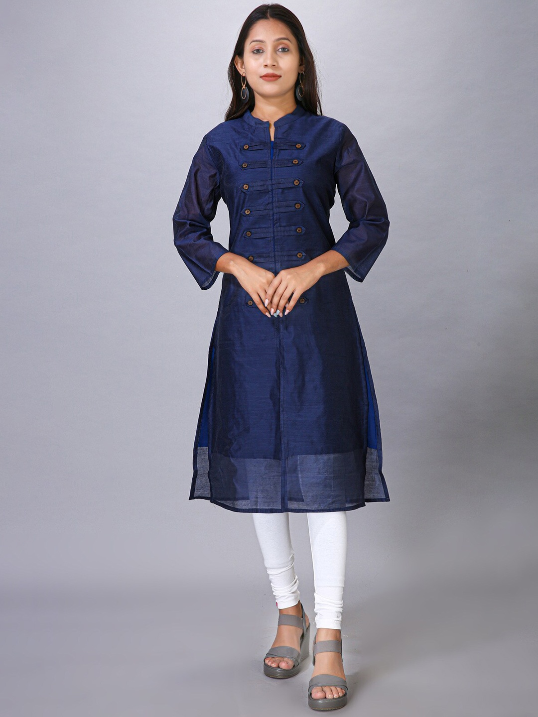 

MAIYEE Mandarin Collar Chanderi Cotton Straight Kurta, Navy blue