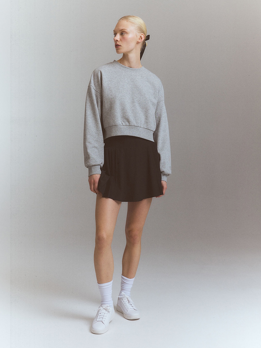 

H&M Cropped Sweatshirt, Grey