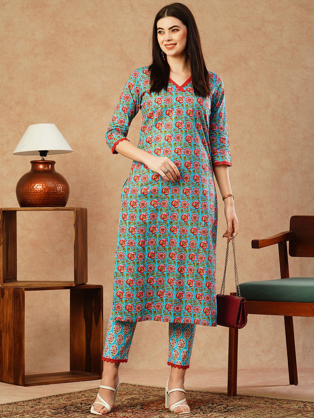 

KALINI Floral Printed V-Neck Straight Kurta with Trousers, Blue