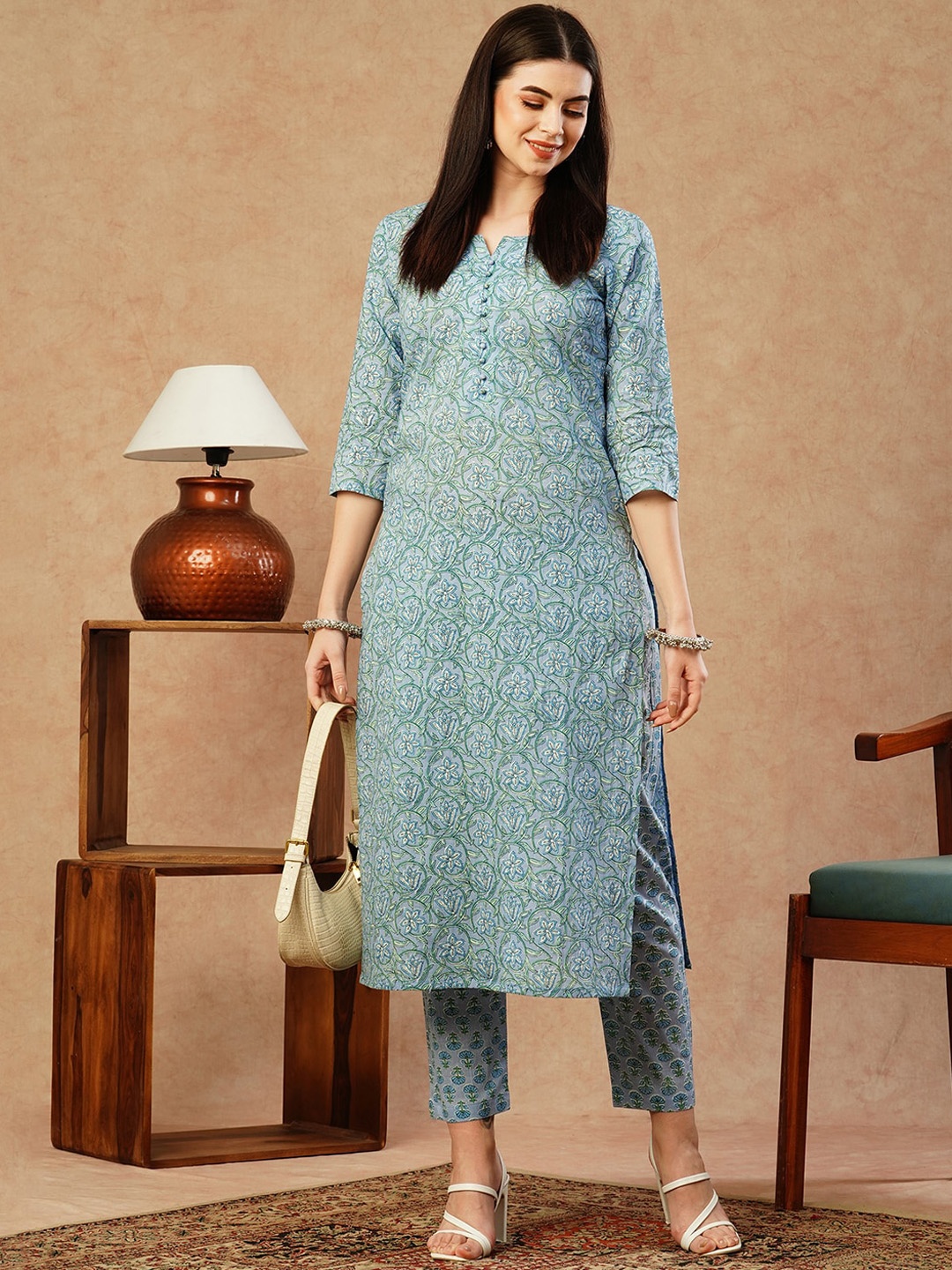 

KALINI Floral Printed Straight Kurta with Trousers, Blue