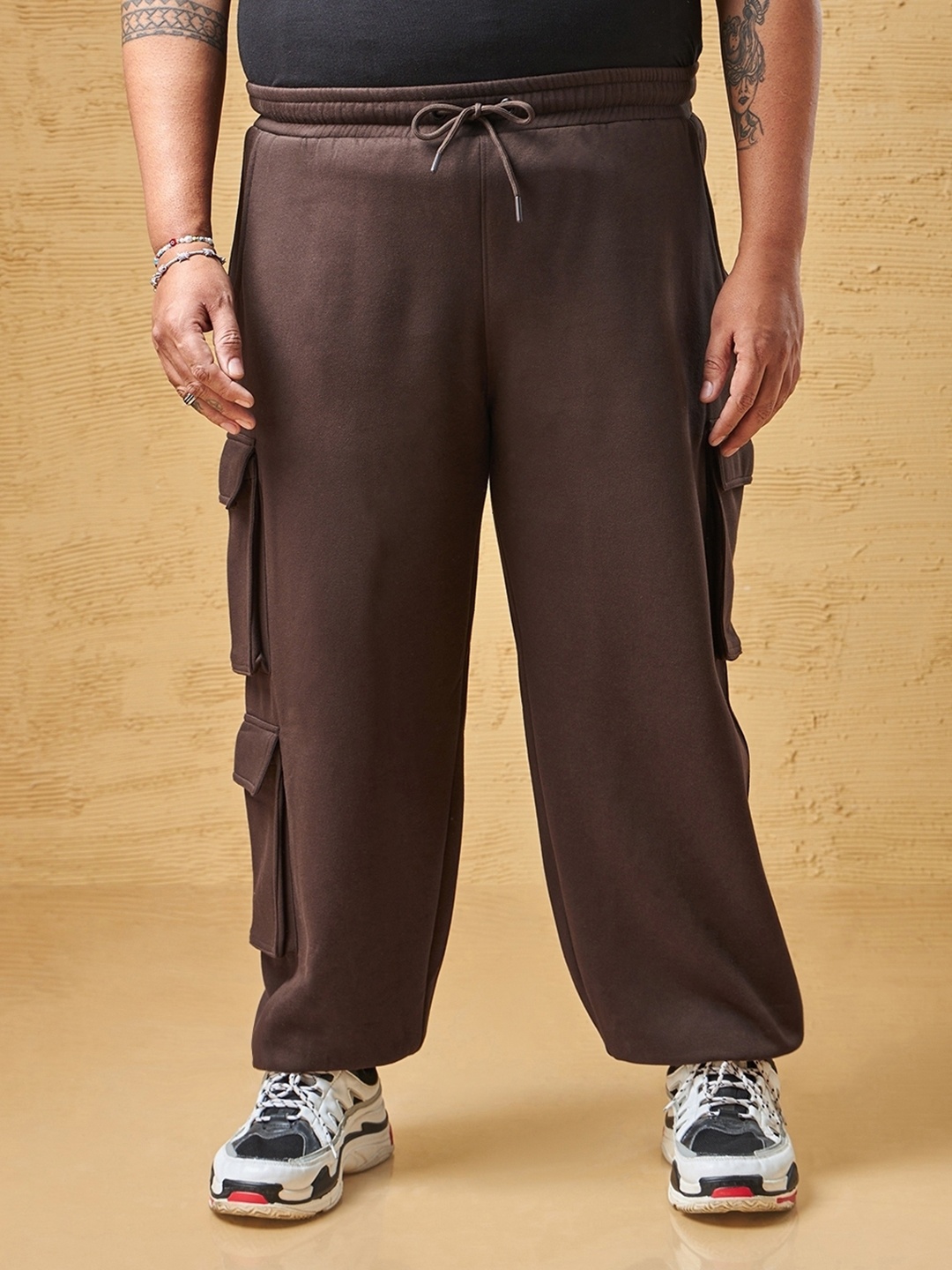 

Bewakoof Heavy Duty 1.0 Men Super Loose Fit Plus Size Cargo Joggers, Brown