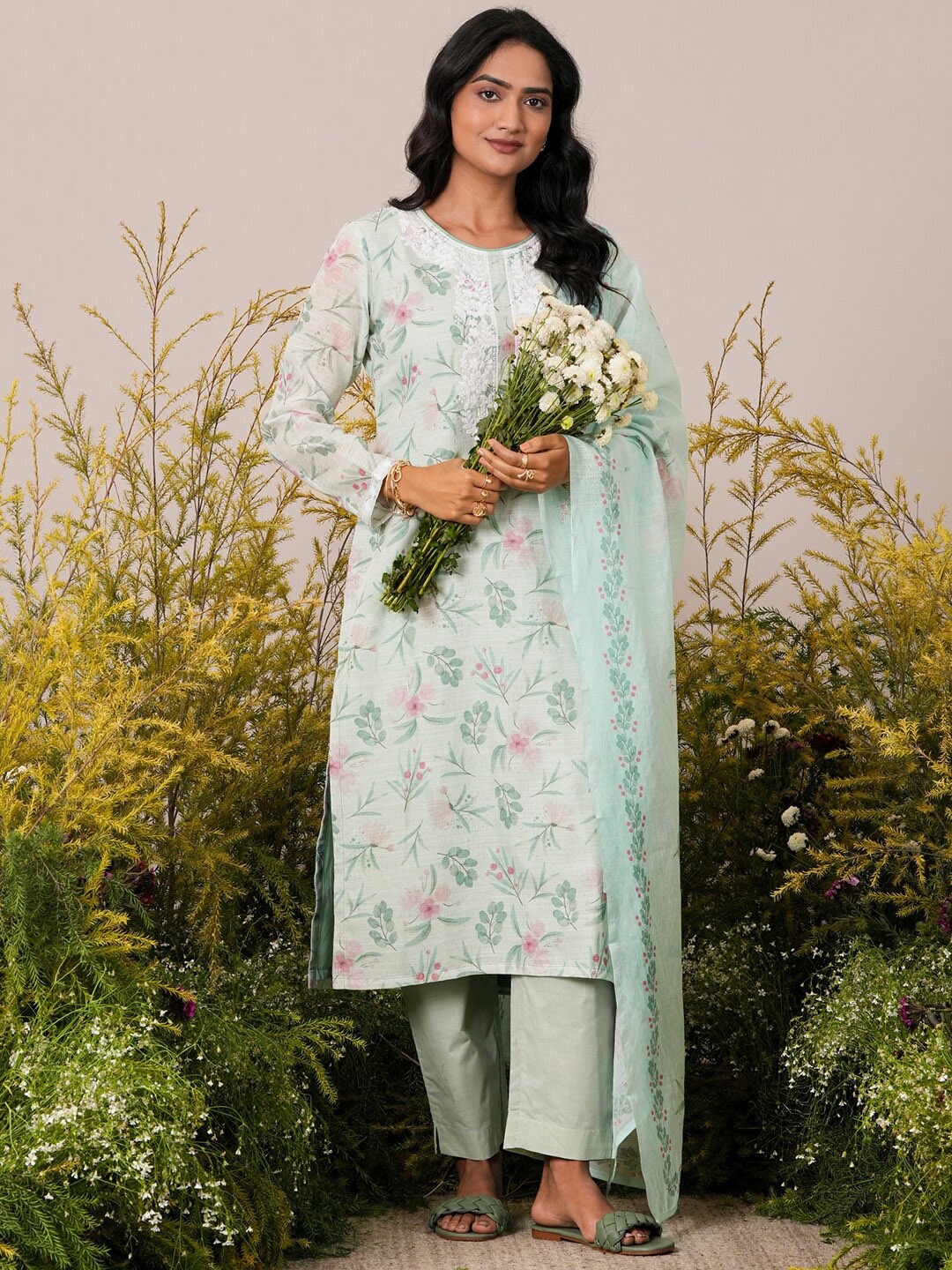 

Libas Floral Printed Round Neck Thread Work Linen Kurta with Trousers & With Dupatta, Sea green
