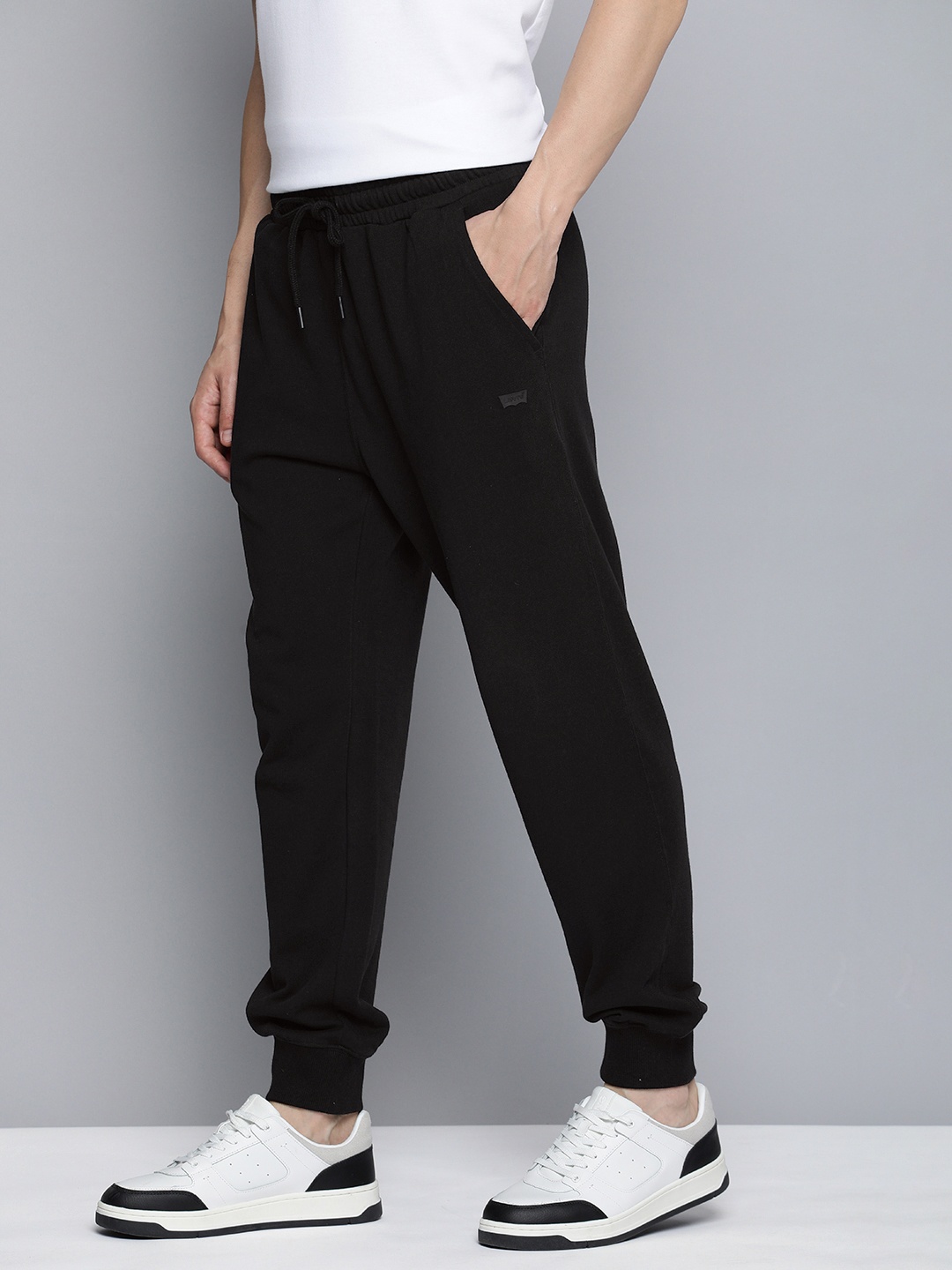 

Levis Men Pure Cotton Joggers, Black