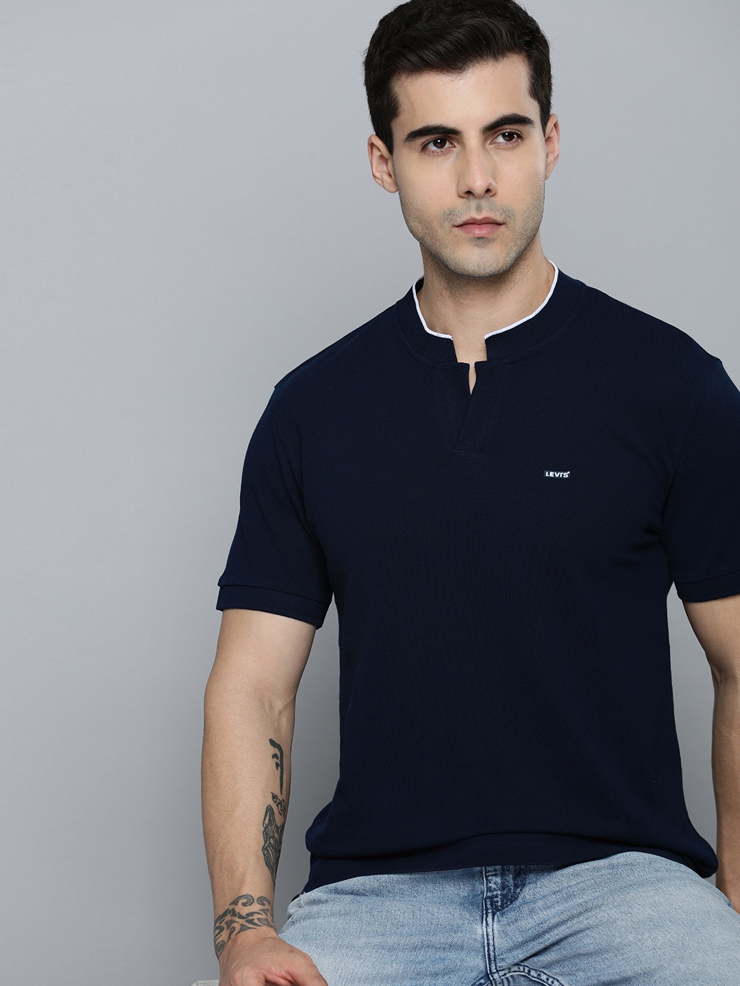 

Levis Pure Cotton Polo Collar Slim Fit T-shirt, Navy blue