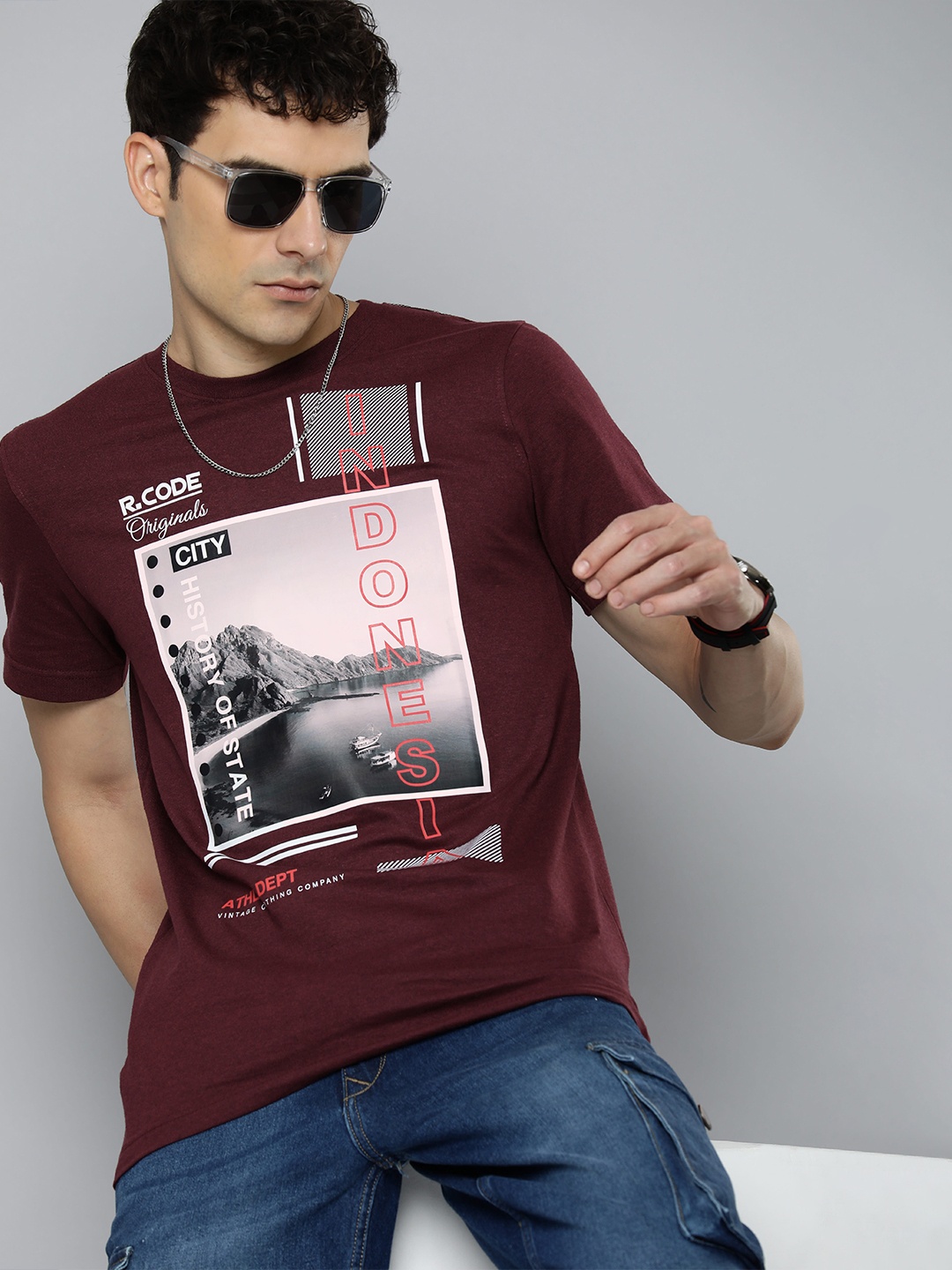 

R.Code by The Roadster Life Co. Men Graphic Printed T-shirt, Burgundy