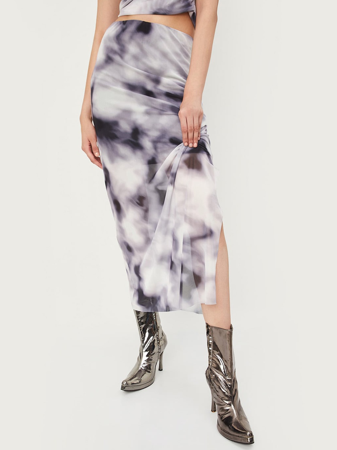 

max Abstract Printed Straight Maxi Skirt, Black