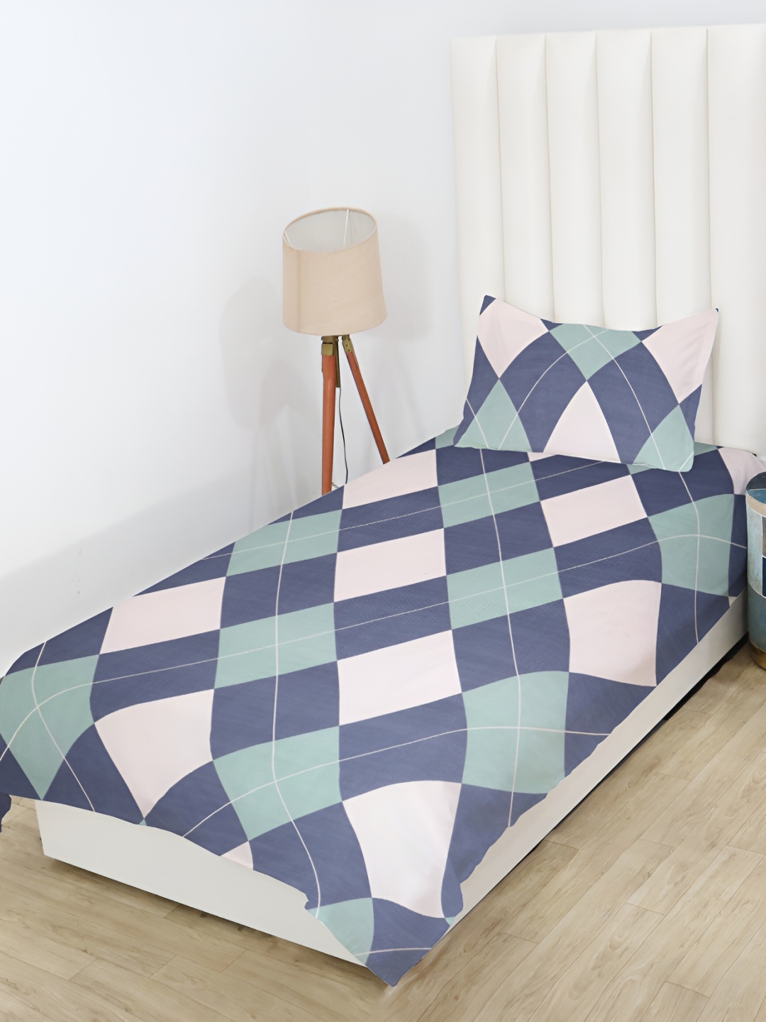 

RD TREND Green & Grey Geometric Cotton 210 TC Single Bedsheet with 1 Pillow Covers