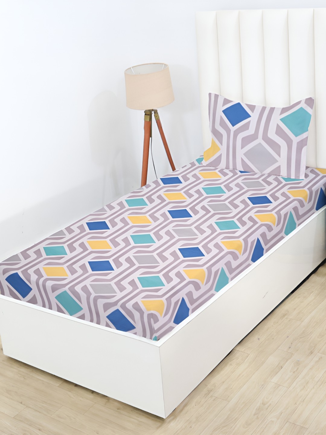 

RD TREND Yellow & Blue Geometric Cotton 210 TC Single Bedsheet with 1 Pillow Covers
