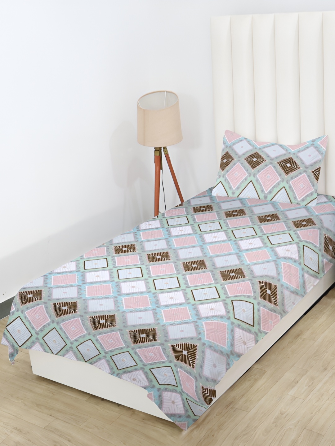 

RD TREND Lime Green & White Floral Cotton 210 TC Single Bedsheet with 1 Pillow Covers