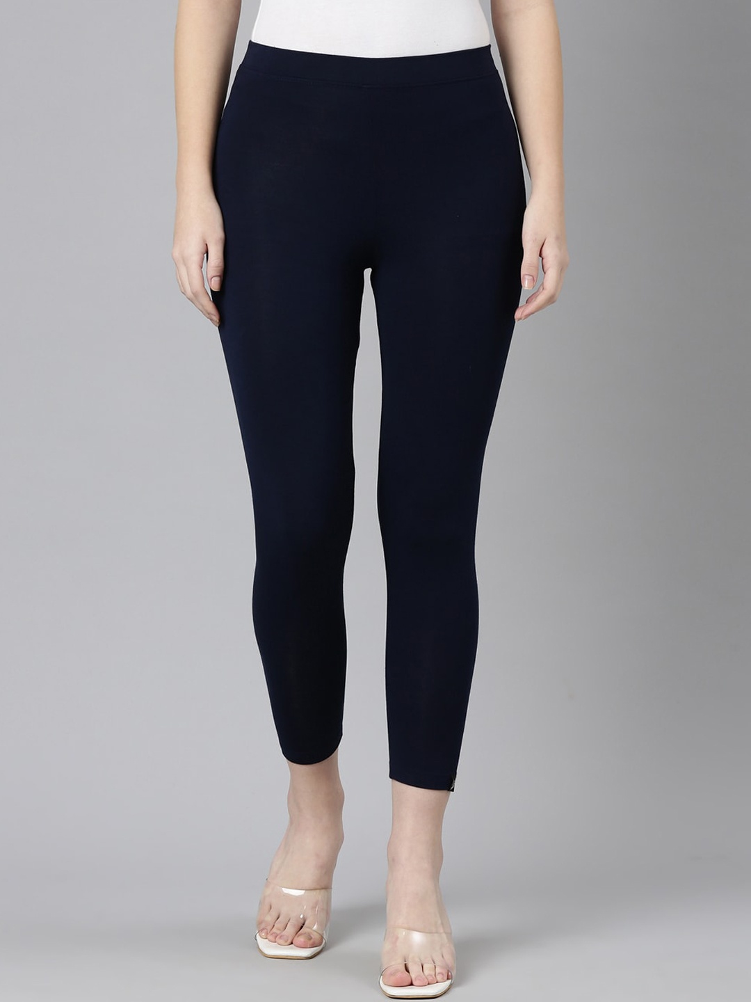 

Twin Birds Women Solid Skinny Fit High Ankle Cropped Leggings, Navy blue