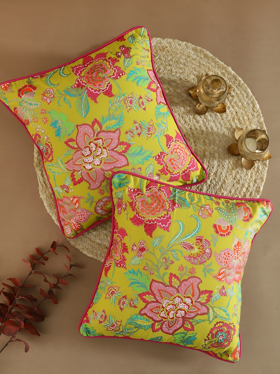 

Ratan Cart Green & Red 2 Pcs Floral Square Cotton Cushion Covers