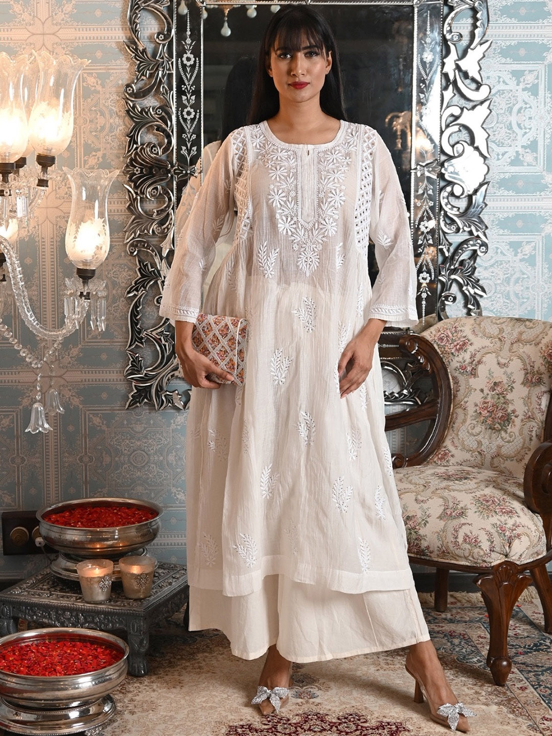 

ODETTE Floral Embroidered A-Line Chikankari Cotton Kurta, Off white