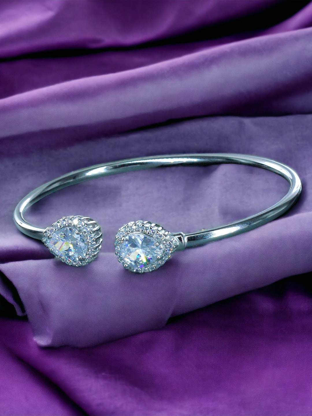 

Taraash 925 Sterling Silver CZ Studded Bangle