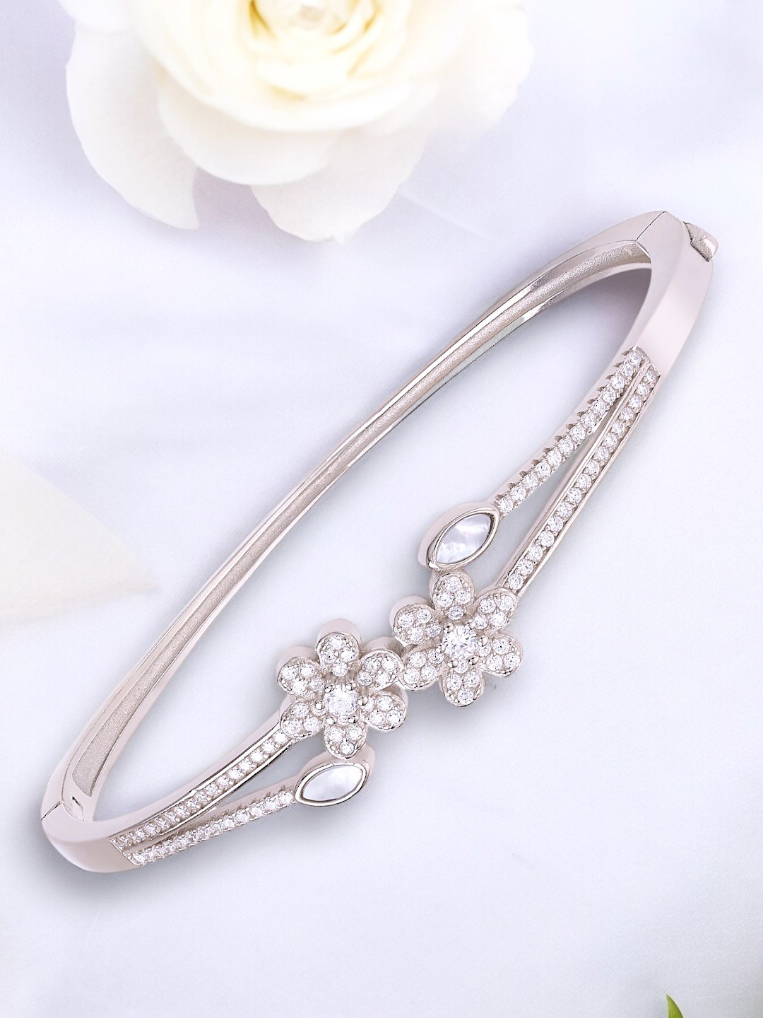 

Taraash 92.5 Sterling Silver Cubic Zirconia Studded Bangle Style Bracelet