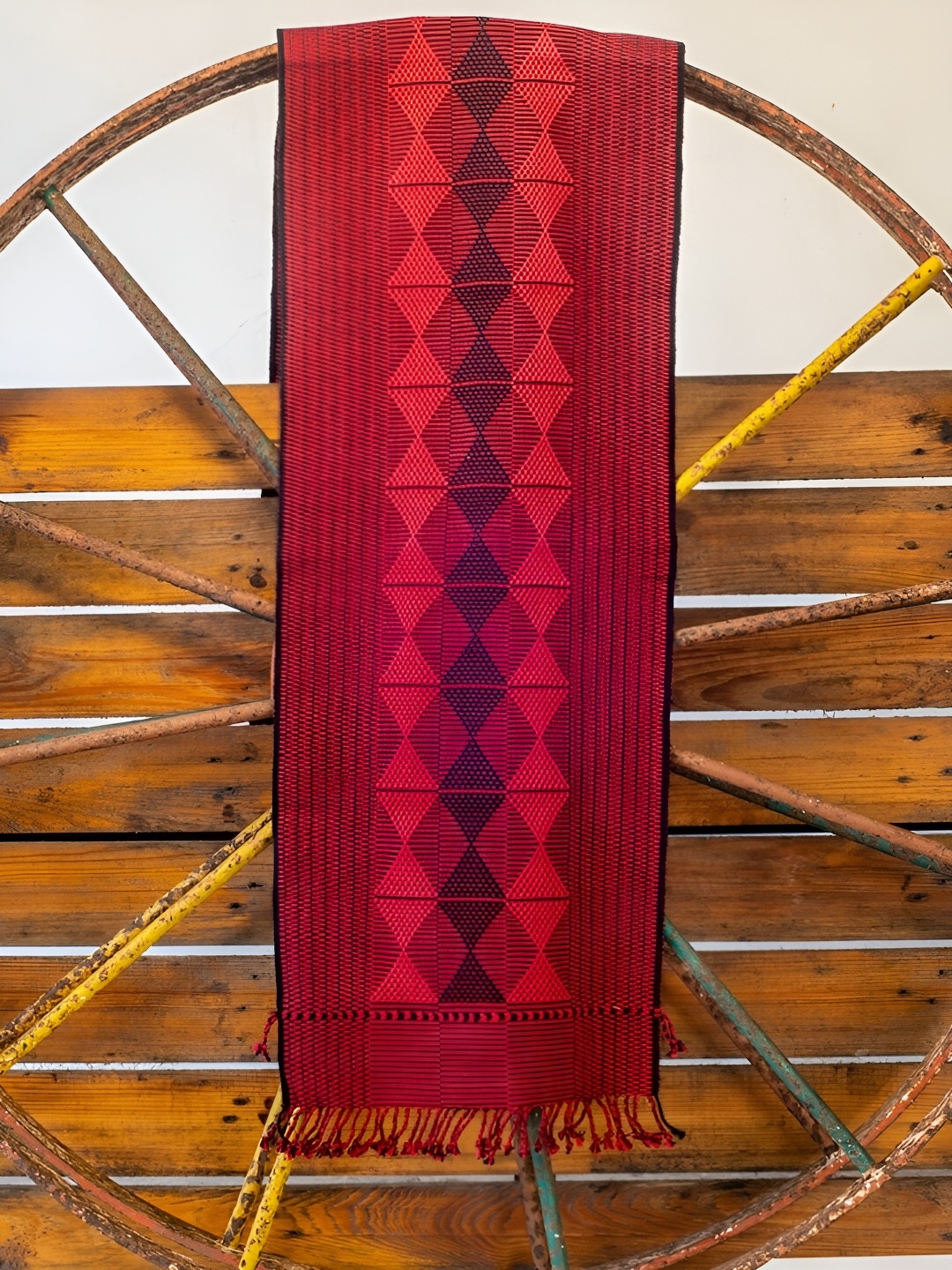 

Peepul Tree Red & Black Geometric Printed Pure Cotton Table Runner