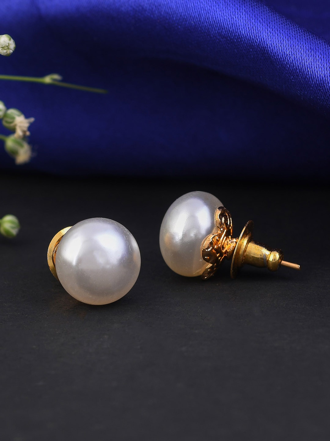 

Designbox Beaded Contemporary Studs Earrings, Gold