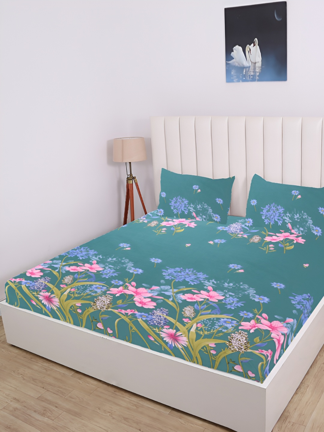 

RD TREND Green Floral Printed 210 TC Fitted Cotton King Bedsheet with 2 Pillow Covers