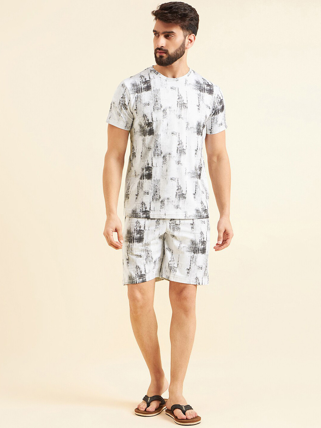 

Sweet Dreams White & Grey Abstract Printed Night suit