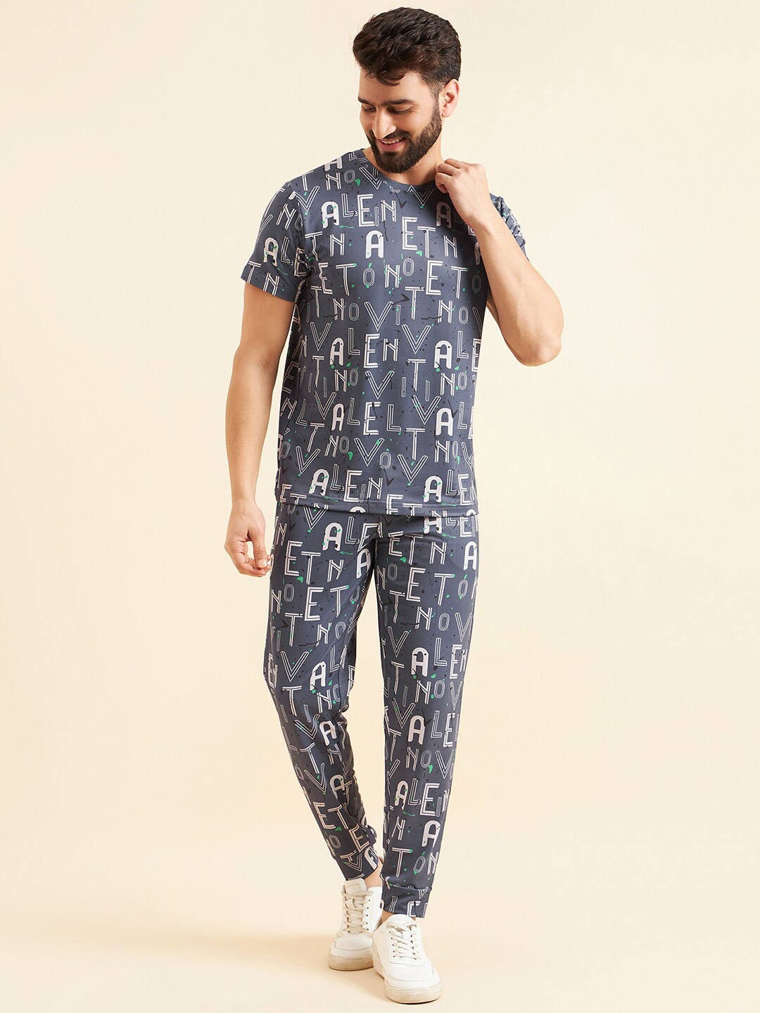 

Sweet Dreams Typography Printed T-Shirt & Jogger Set, Grey