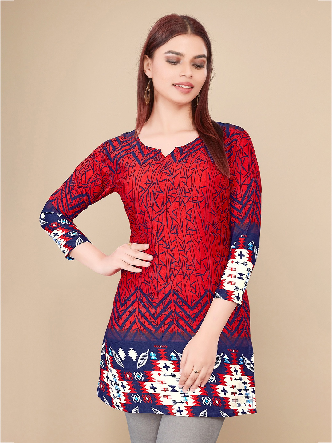 

UNITED LIBERTY Floral Printed Notched Round Neck Straight Kurti, Red