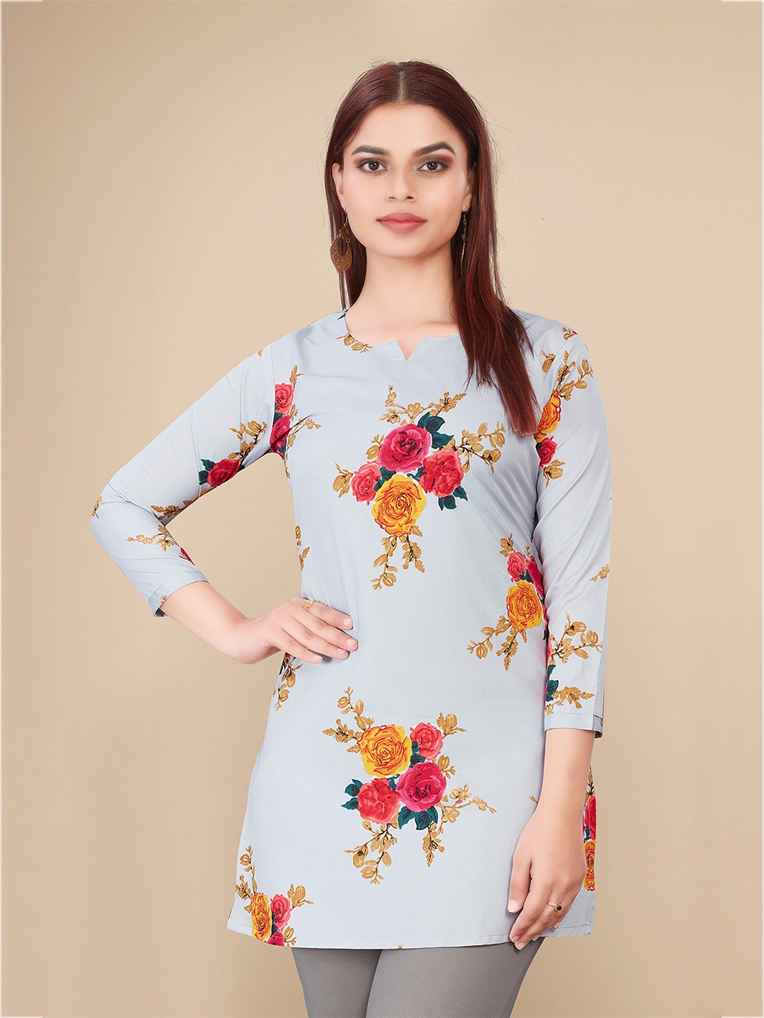 

UNITED LIBERTY Floral Printed Notched Round Neck Straight Kurti, Grey