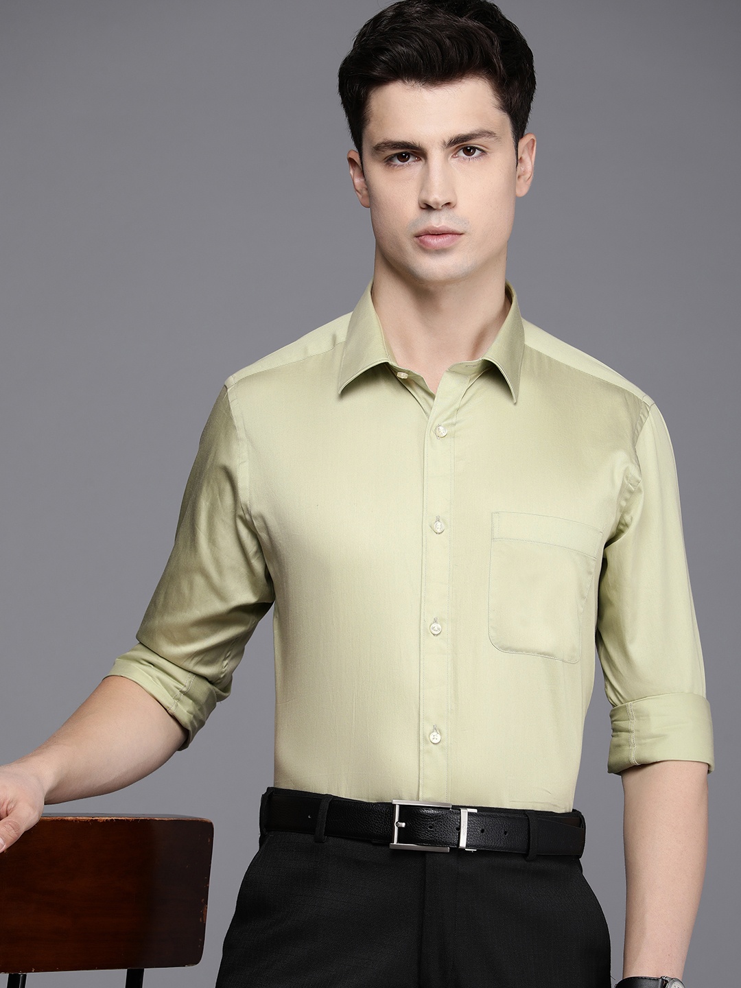 

Raymond Pure Cotton Slim Fit Opaque Formal Shirt, Green