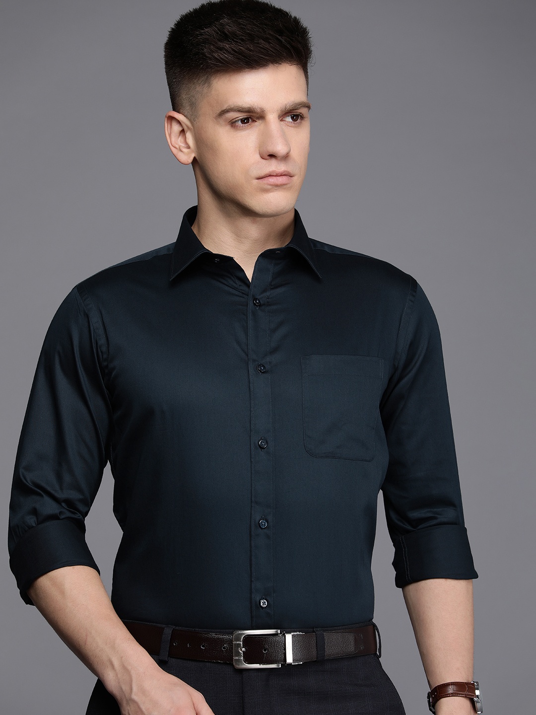 

Raymond Pure Cotton Slim Fit Opaque Formal Shirt, Navy blue