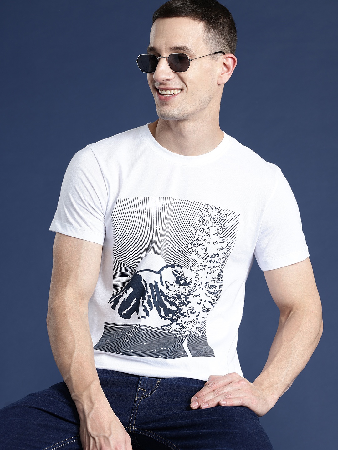 

Mast & Harbour Men Graphic Printed T-shirt, White