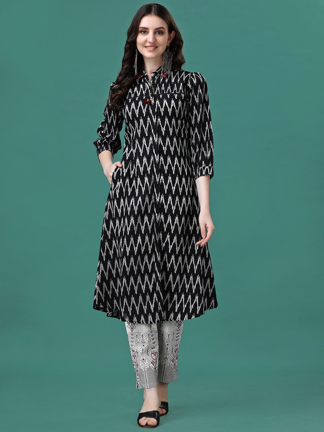 

KALINI Printed Regular Pure Cotton Kurta with Trousers, Black