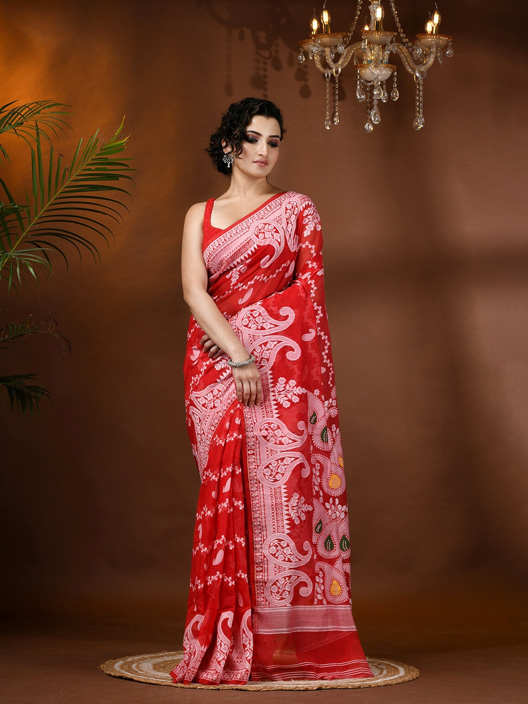 

DESH BIDESH Paisley Woven Design Jamdani Saree, Red