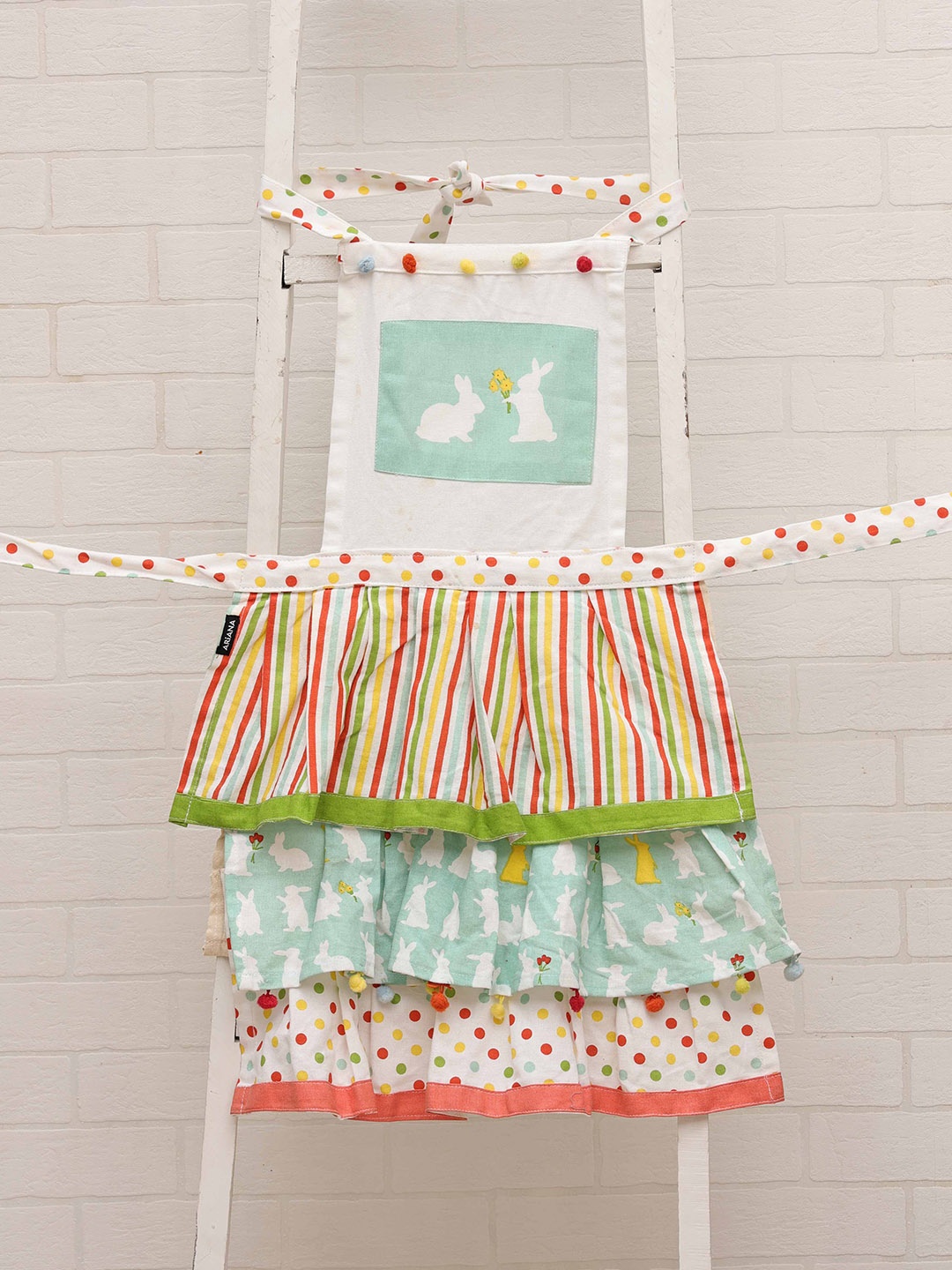 

Ariana White & Green Printed Cotton Apron