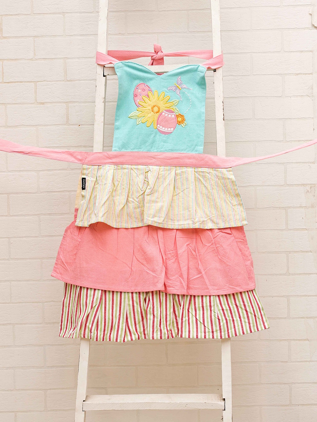 

Ariana Beige & Pink Printed Cotton Apron