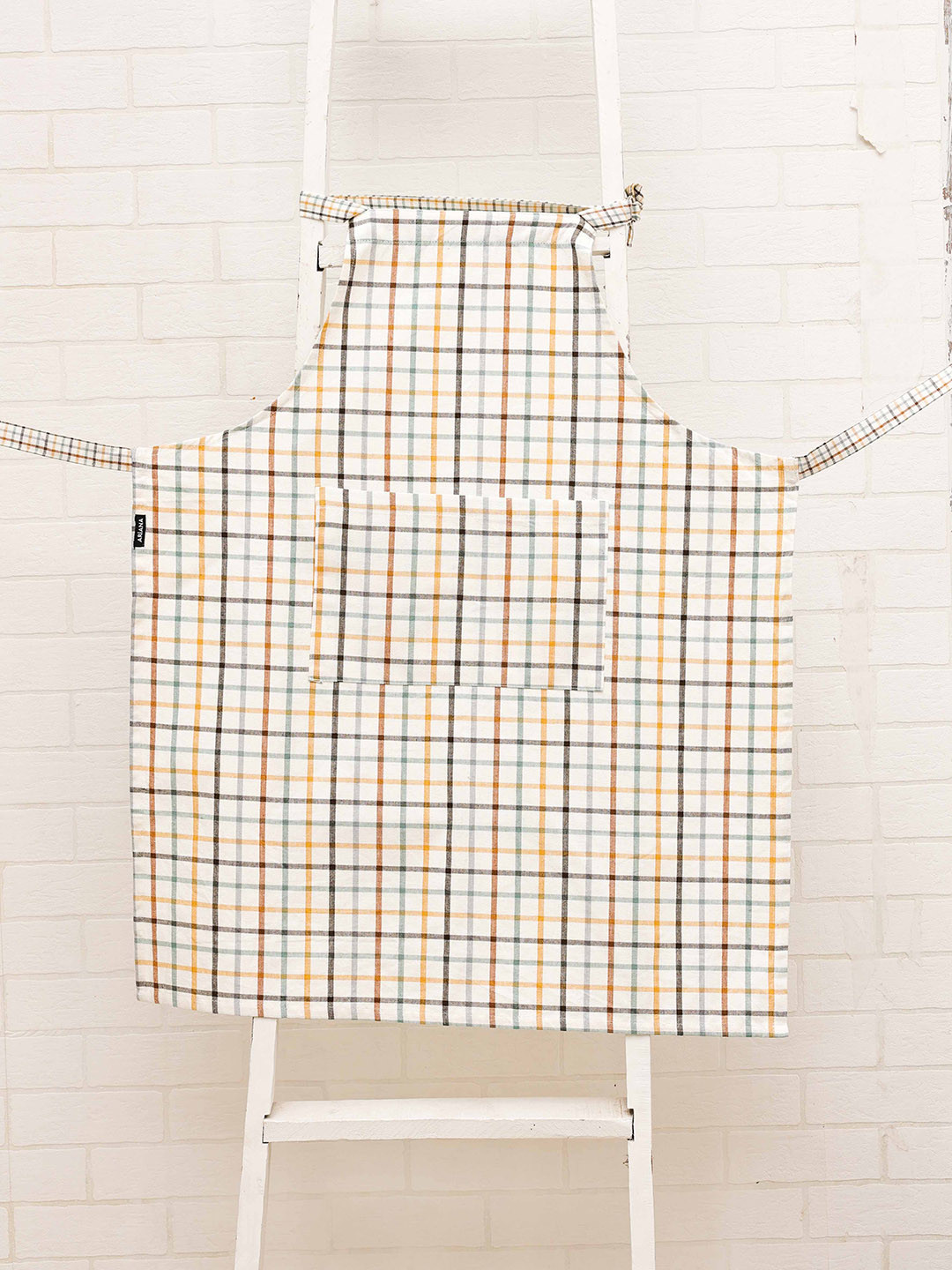 

Ariana White & Brown Printed Cotton Apron