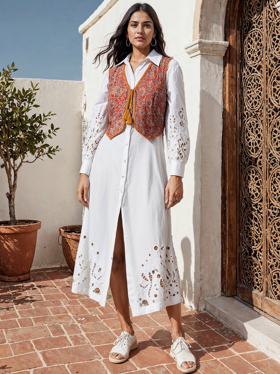 

H&M Pure Cotton Ajrakh Print Quilted Waistcoat, Red