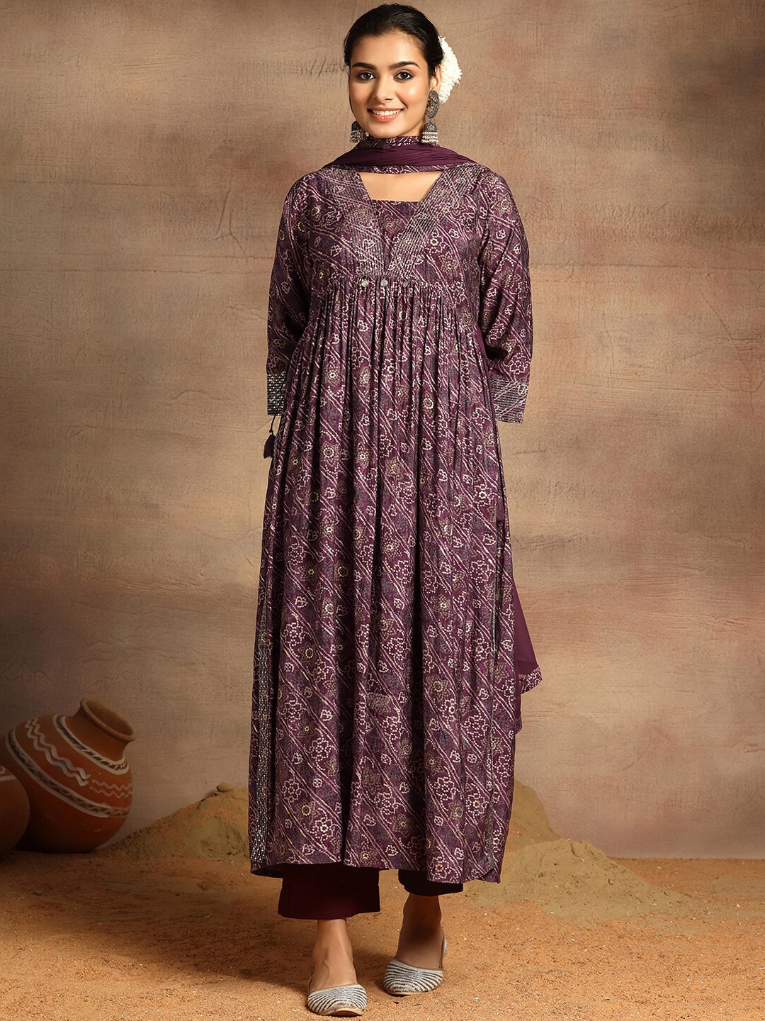 

Rang by Indya Floral Printed Regular Kurta with Trousers & With Dupatta, Purple