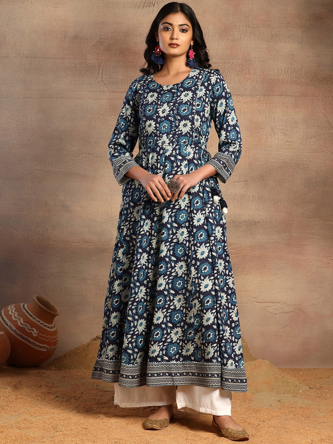 

Rang by Indya Floral Printed Round Neck Anarkali Kurta, Blue