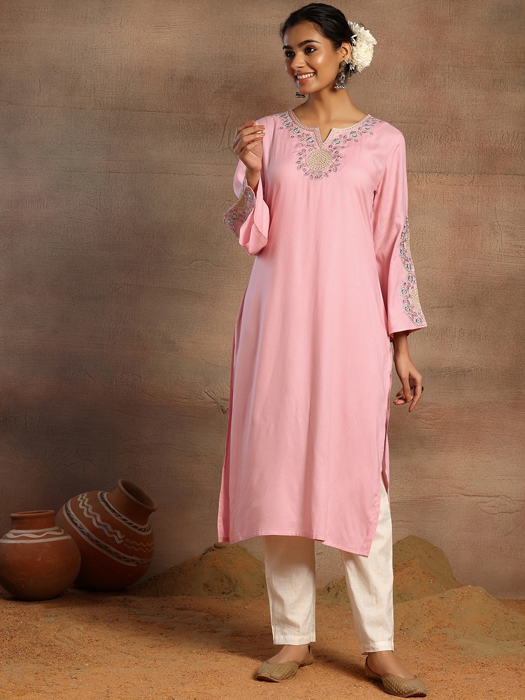 

Rang by Indya Ethnic Motifs Yoke Design Thread Work Detailed Straight Kurta, Pink