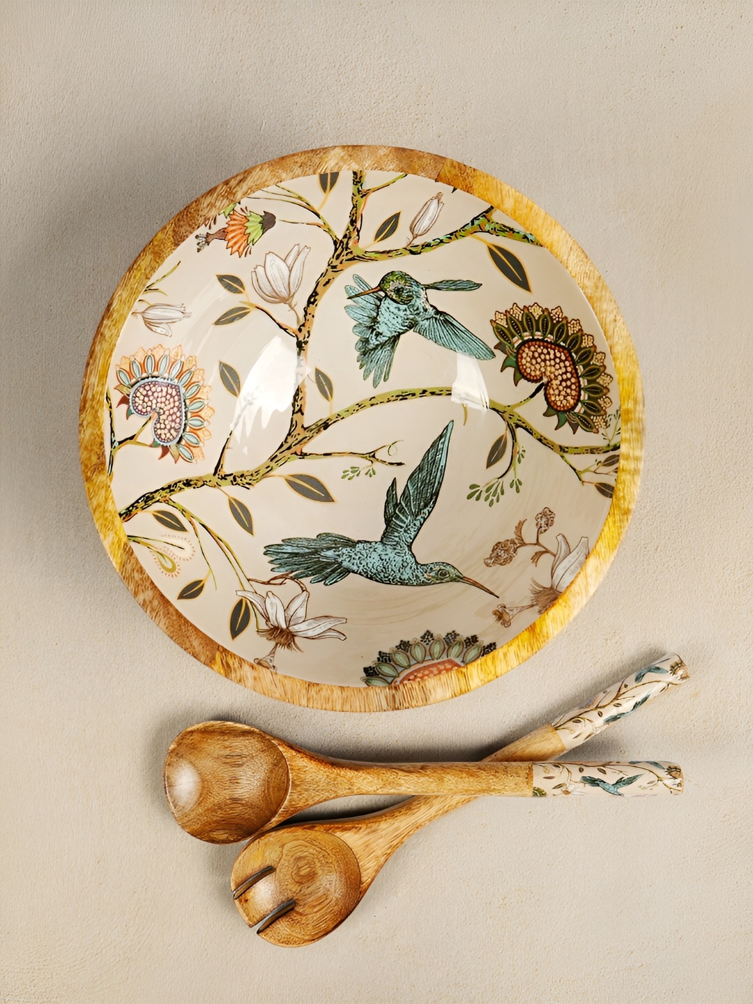 

Amora Beige 3 Pieces Humming Bird Mango Wood Salad Bowls With Spoons