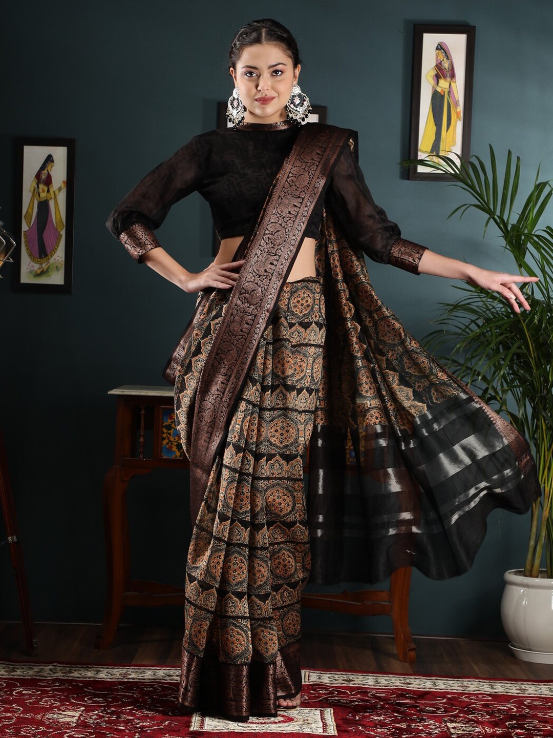 

KADHUWA BANARAS Ajrak Printed Chanderi Saree, Black