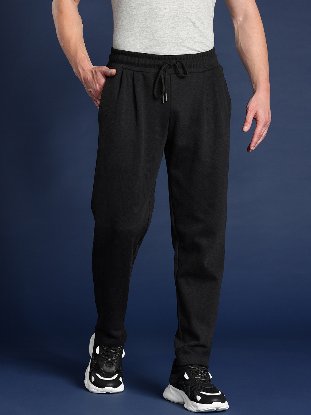 

Mast & Harbour Men Solid Track Pants, Black