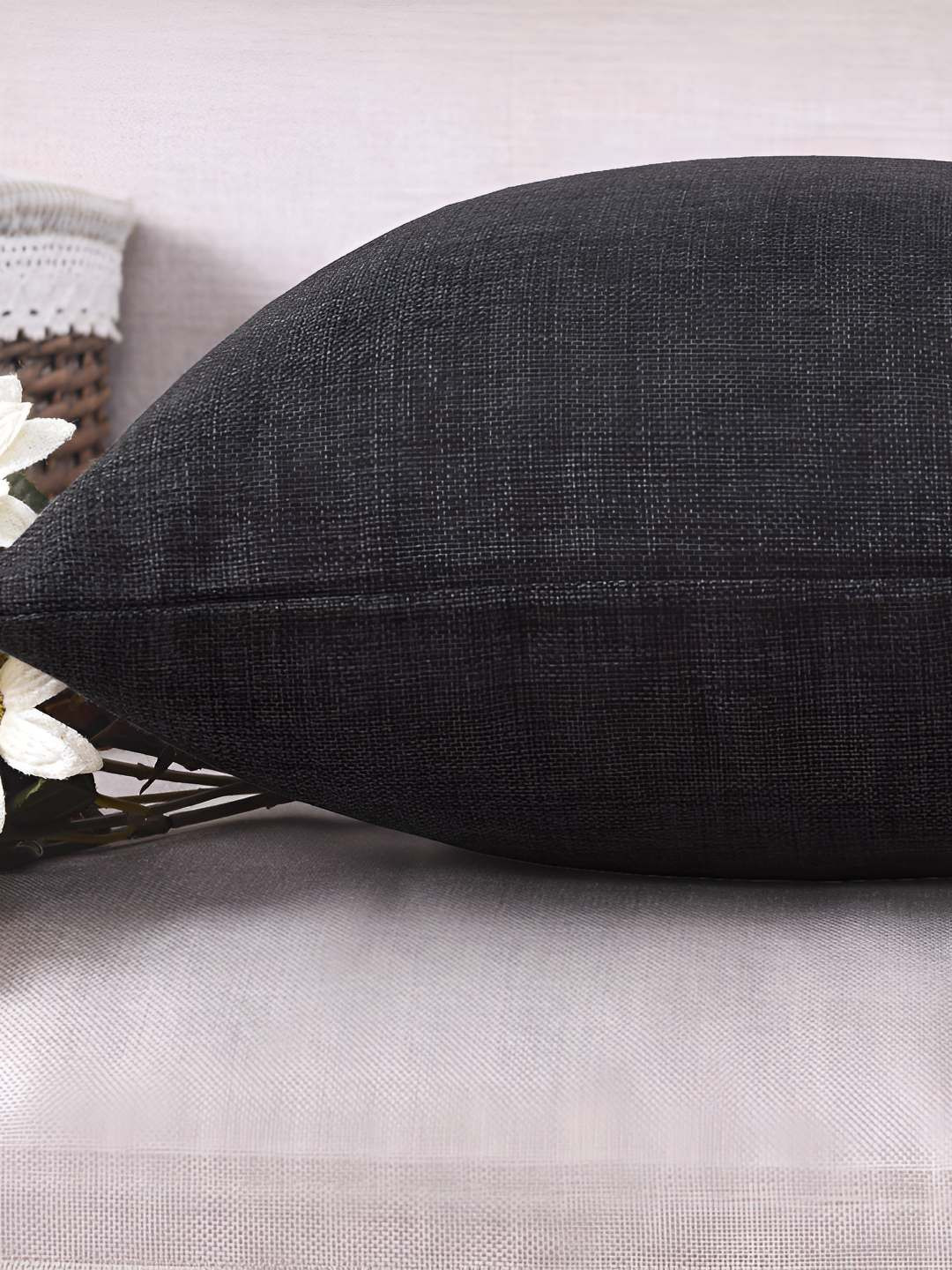 

CASA-NEST Black 2 Pieces Square Jute Cotton Cushion Covers