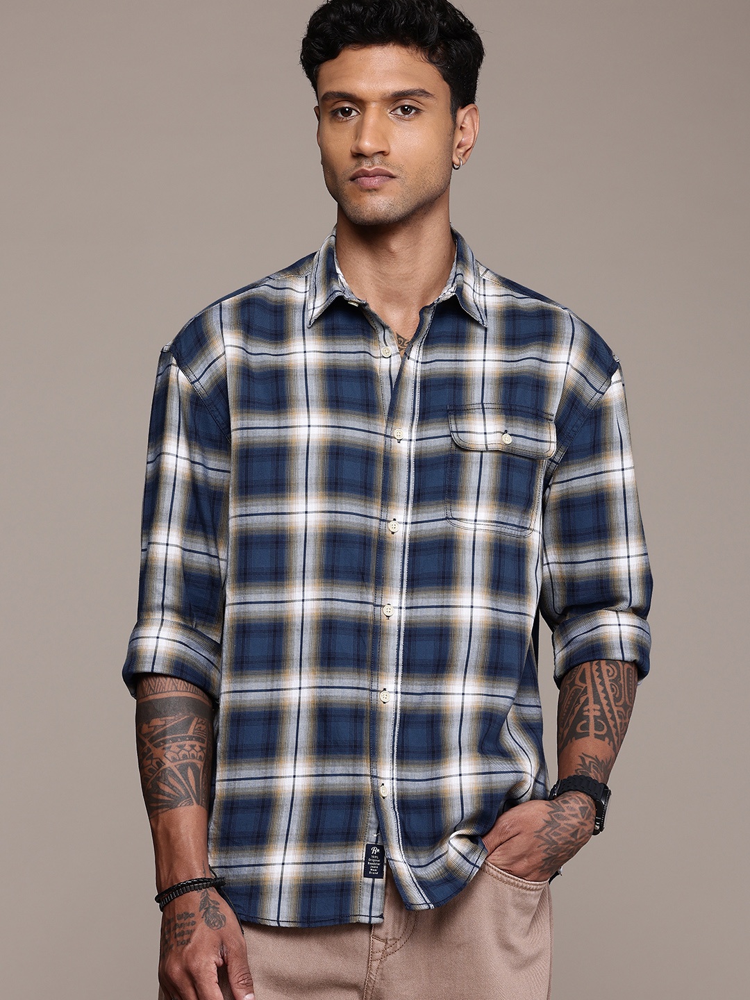 

The Roadster Life Co. Pure Cotton Checked Relaxed Fit Casual Shirt, Navy blue