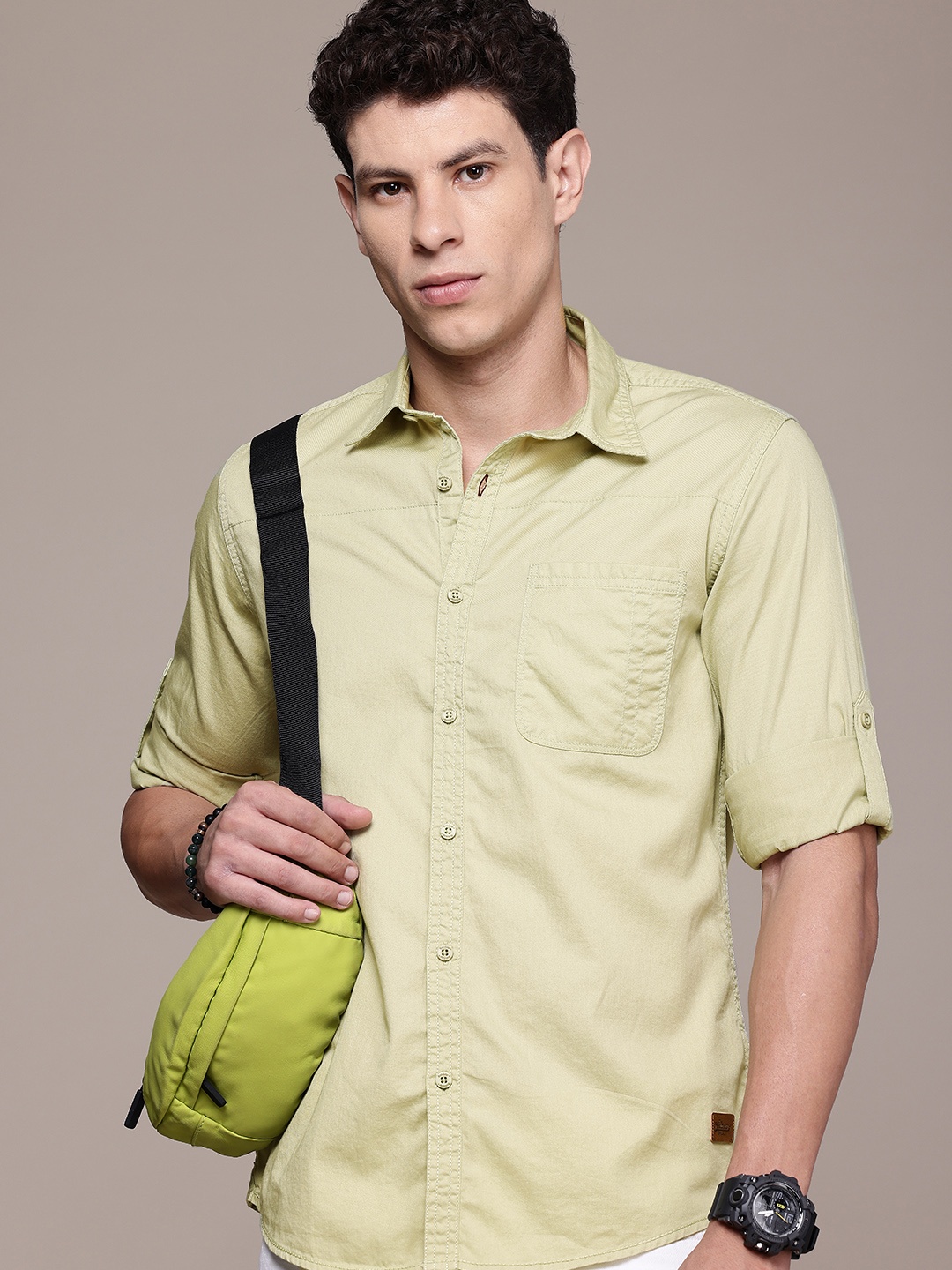 

The Roadster Life Co. Pure Cotton Roll-Up Sleeves Casual Shirt, Green
